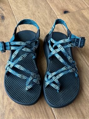 Women's ZX2 Cloud Adjustable Straps Sports Sandal Teal and Black size 7